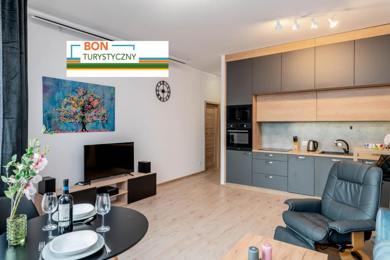 Апартаменты Apartwro - Apartament Przy Wyspie Slodowej, Garaz, Projektor, Rowery Вроцлав Экстерьер фото